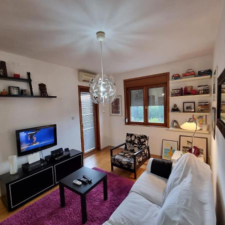 One Bedroom Centre Apartment Подгорица Экстерьер фото