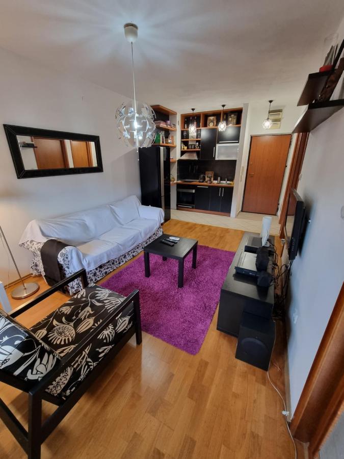 One Bedroom Centre Apartment Подгорица Экстерьер фото